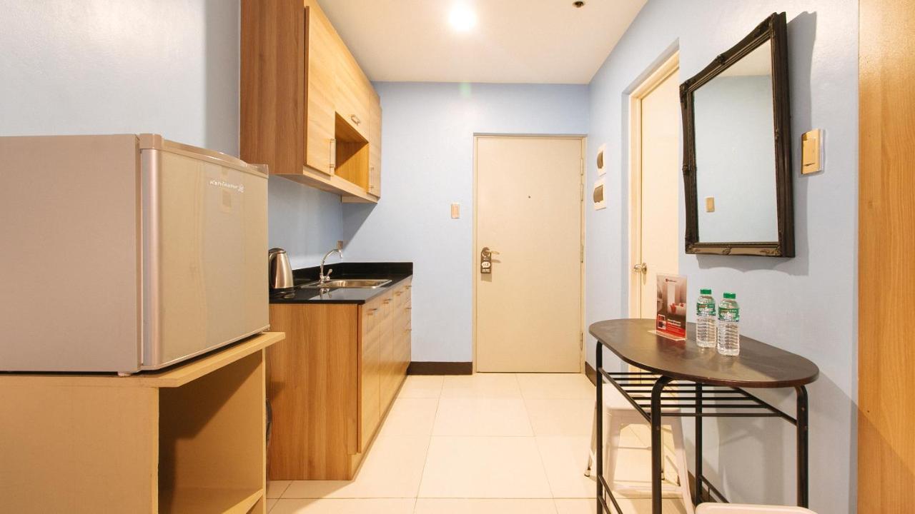 Reddoorz Plus @ Kamuning Quezon City Kültér fotó