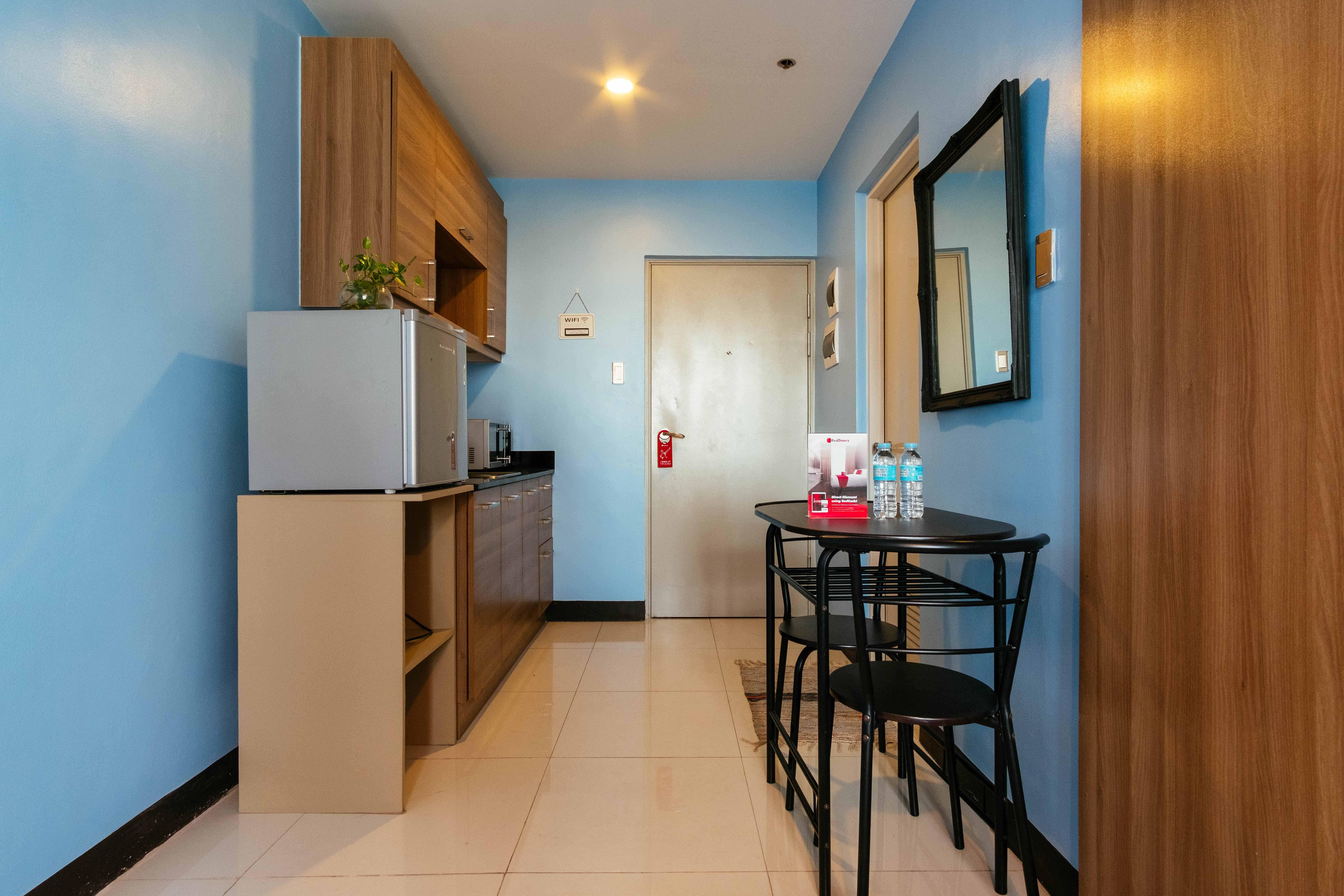 Reddoorz Plus @ Kamuning Quezon City Kültér fotó